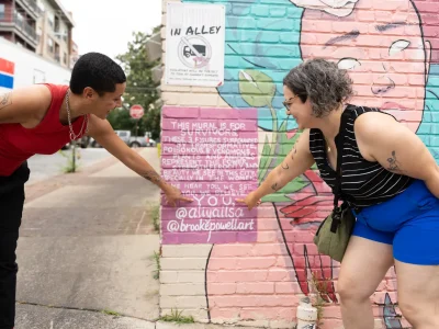 22 Living Walls - Monica